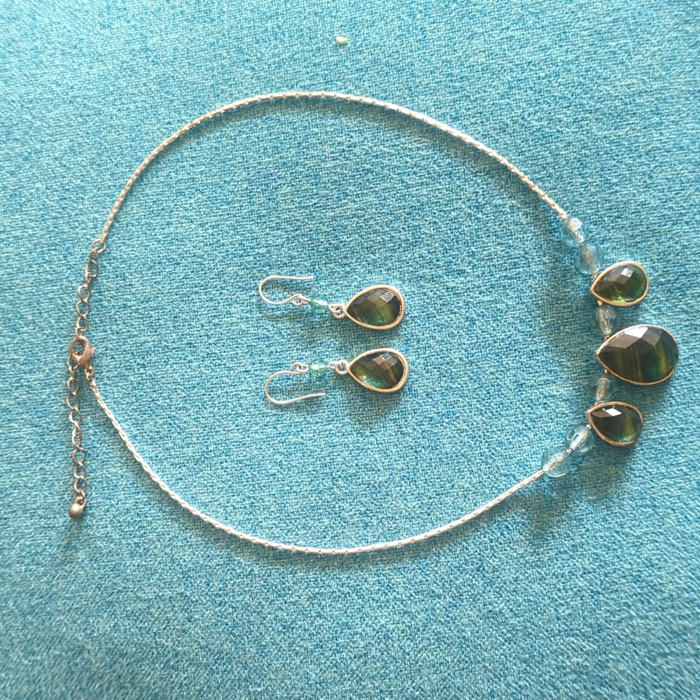 Green & Silver Necklace and Earring Set